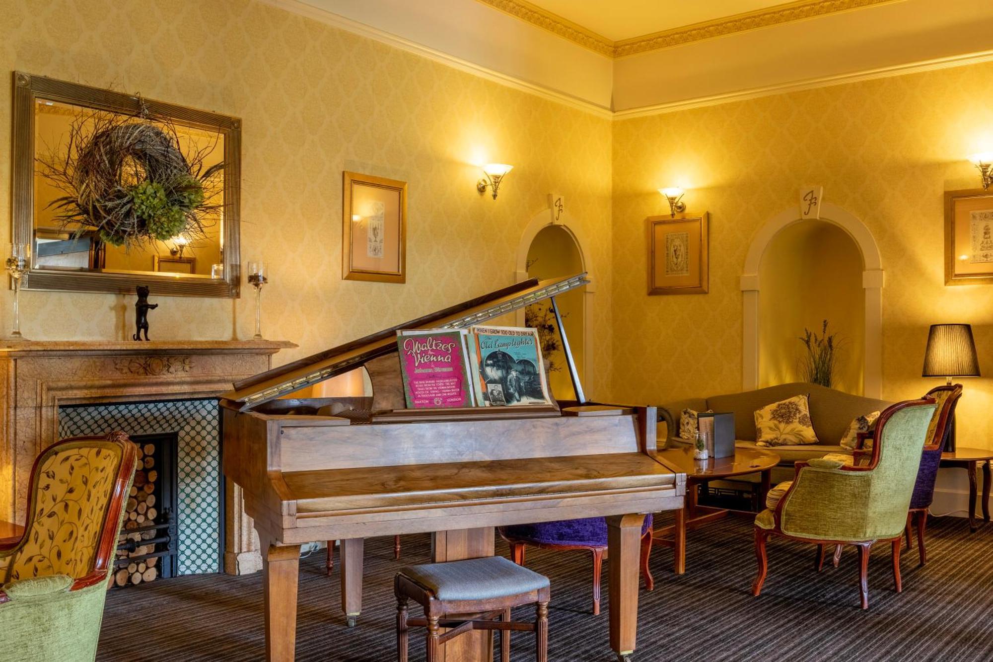 The Falcondale At Lampeter Dış mekan fotoğraf
